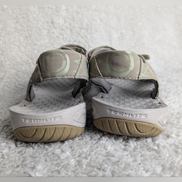 COLUMBIA Women Sandals Beige Color Size 9 Perfect For Outdoor Activities - Picture 5 of 8